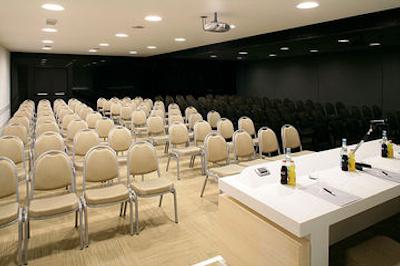 هیلتون گاردن این رم کلاریج