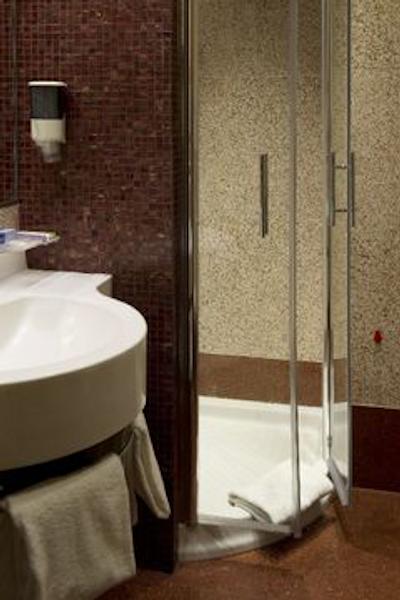 هیلتون گاردن این رم کلاریج