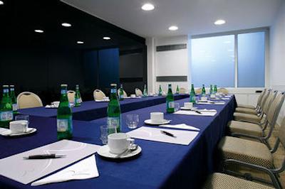 هیلتون گاردن این رم کلاریج