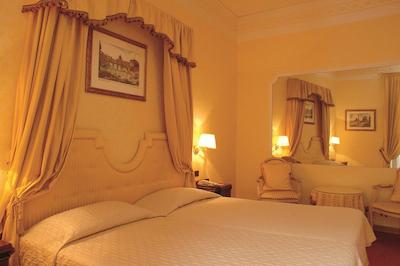 کلونا پالاس