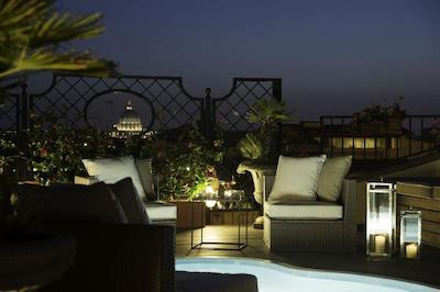 کلونا پالاس