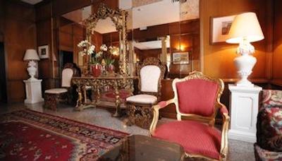 کلونا پالاس