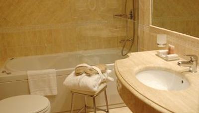 کلونا پالاس