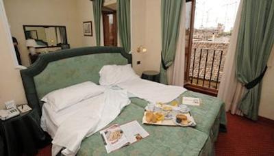 کلونا پالاس