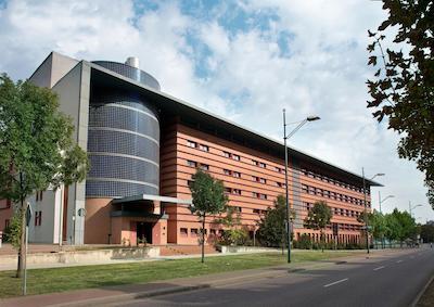 تریپ بای ویندهام هال