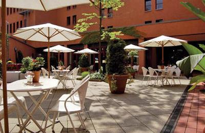 تریپ بای ویندهام هال