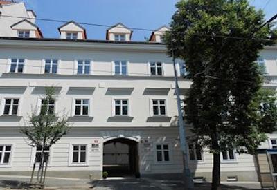 ام‌ اچ آپارتمان سنترال پراگ