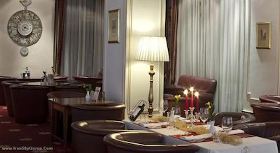 آمباسادور زلاتا هوسا