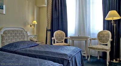 آمباسادور زلاتا هوسا