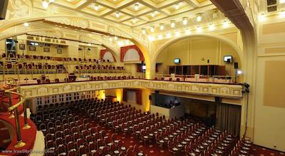 آمباسادور زلاتا هوسا