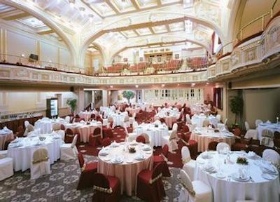 آمباسادور زلاتا هوسا