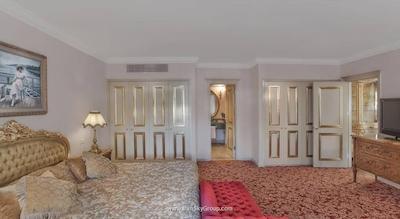 کرملین پالاس