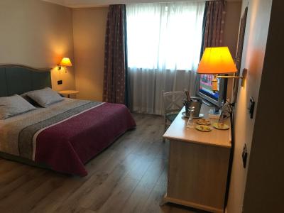 گرین پارک هتل پامفیلی