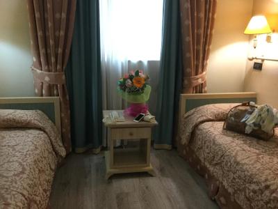 گرین پارک هتل پامفیلی