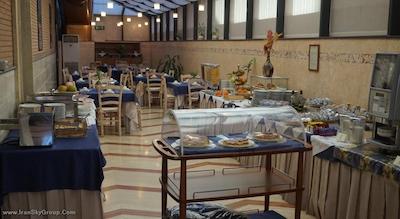 اسموت هتل رم وست