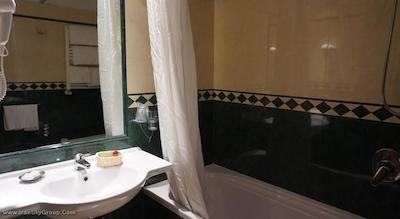 اسموت هتل رم وست