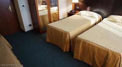 اسموت هتل رم وست