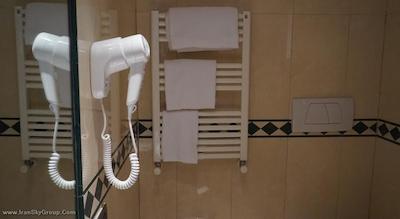 اسموت هتل رم وست