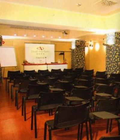 اسموت هتل رم وست