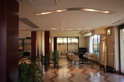 اسموت هتل رم وست