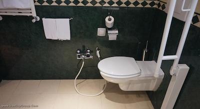 اسموت هتل رم وست