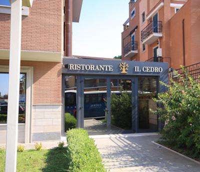 اسموت هتل رم وست