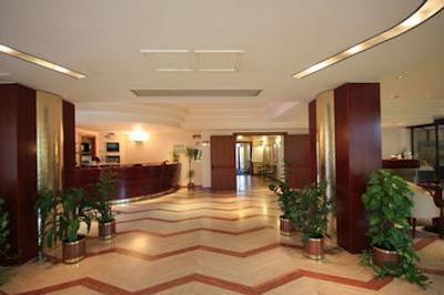 اسموت هتل رم وست