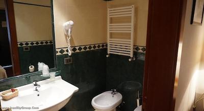 اسموت هتل رم وست