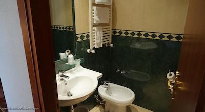 اسموت هتل رم وست