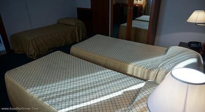 اسموت هتل رم وست