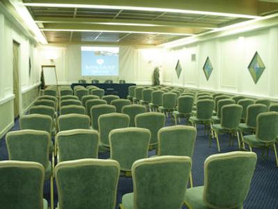 آمباشیاتوری پالاس