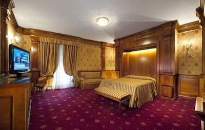 آمباشیاتوری پالاس