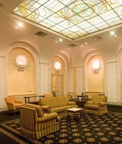 آمباشیاتوری پالاس