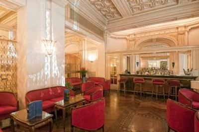 آمباشیاتوری پالاس