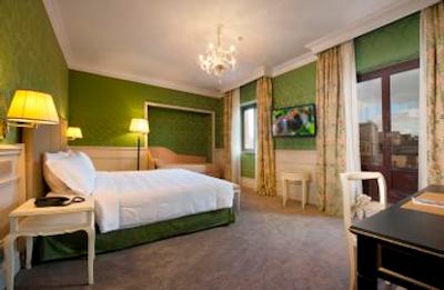 آمباشیاتوری پالاس