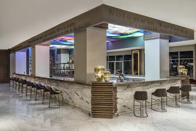 دلفین بی گراند ریزورت