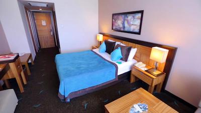 دلفین بی گراند ریزورت