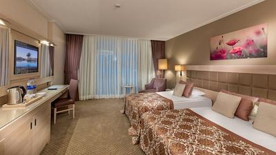 میراکل ریزورت هتل