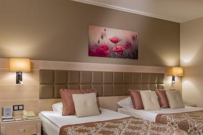 میراکل ریزورت هتل