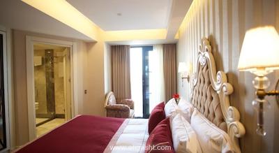 بایزانتیوم سوئیتس هتل