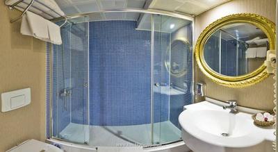 عثمان بی فاتیح هتل