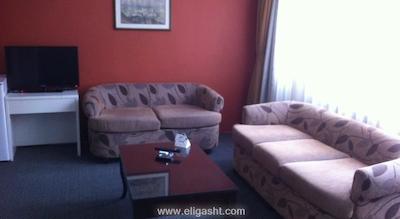 فرست آپارت هتل