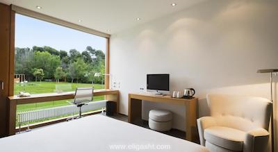 دابل تری آوچیلار هیلتون