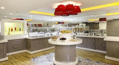 میا بر هتلز