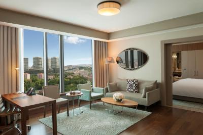 رنسانس استانبول پلات بسفروس هتل