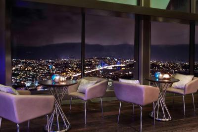 رنسانس استانبول پلات بسفروس هتل