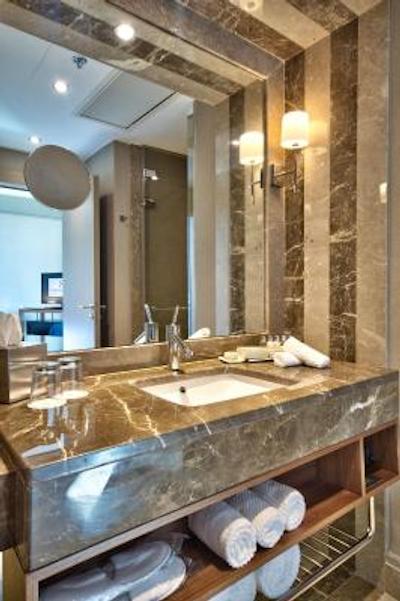 رنسانس استانبول پلات بسفروس هتل