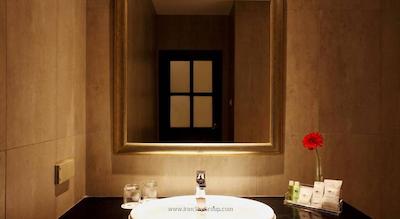 نوا پارک هتل