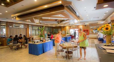 گرند سل پاتایا بیچ هتل