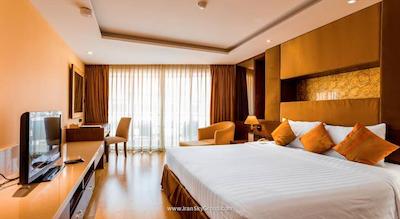 نوا گلد هتل